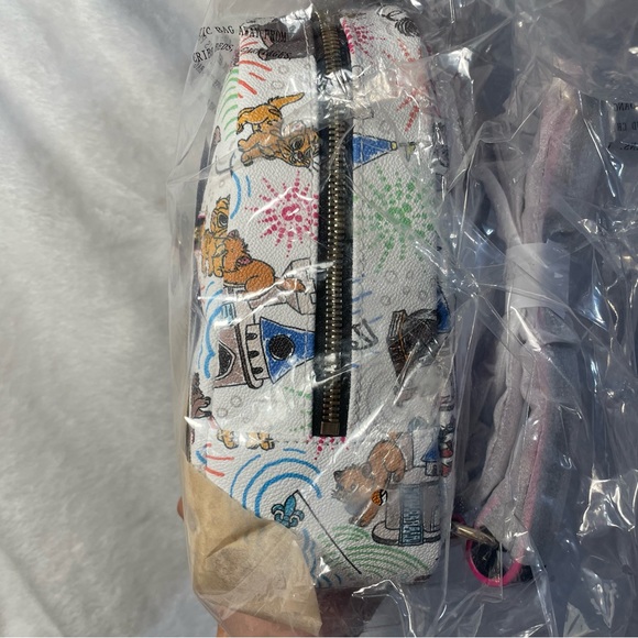 Disney Dooney & Bourke Bag - Disney Cats Sketch - Backpack NWT - Picture 5 of 9